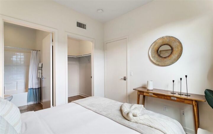 Property Photo:  3945 Eagle Rock Boulevard 50  CA 90065 