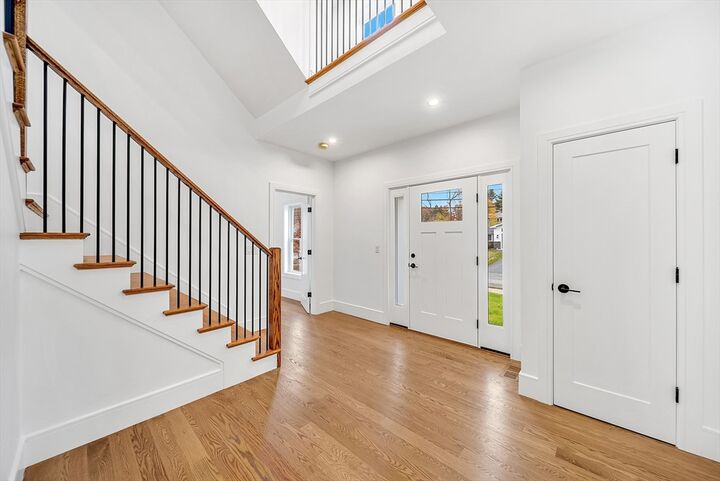 Property Photo:  25 Irving Road  MA 01760 