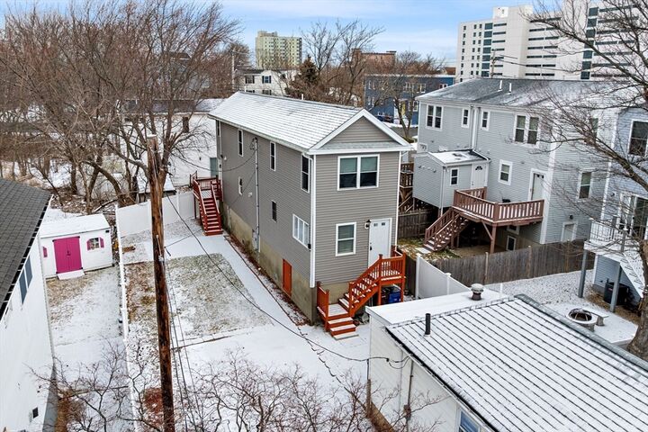 Property Photo:  15-R Argyle St  MA 02151 