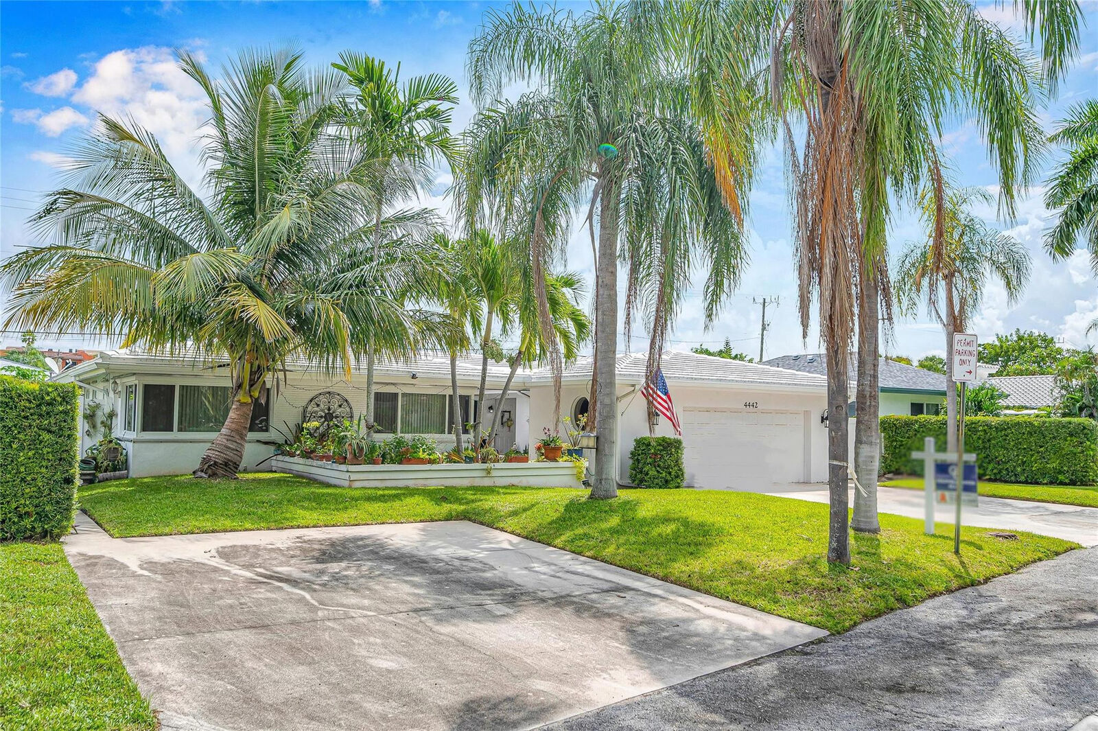 Property Photo: 4442 Seagrape Drive FL 33308