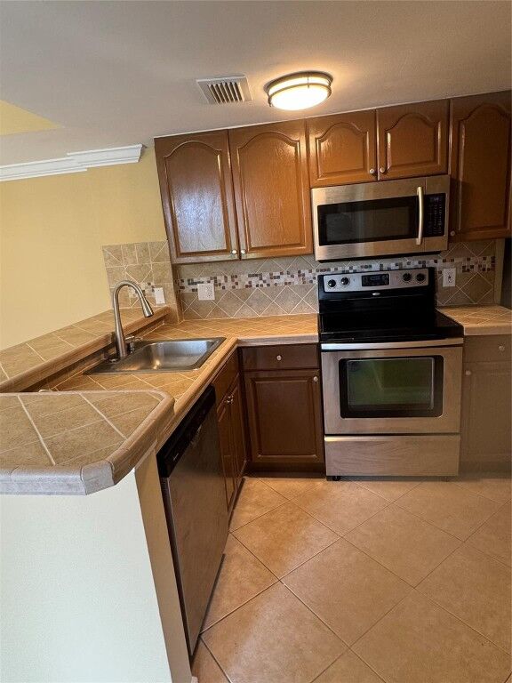 Property Photo:  10757 Cleary Boulevard 108  FL 33324 