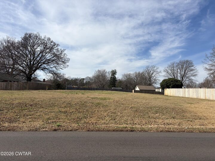 Property Photo: 85 Weatheridge Drive TN 38305