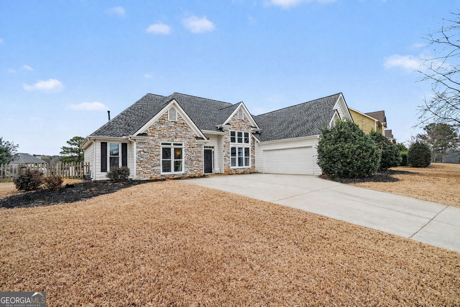 Property Photo:  215 Country Club Drive  GA 30141 