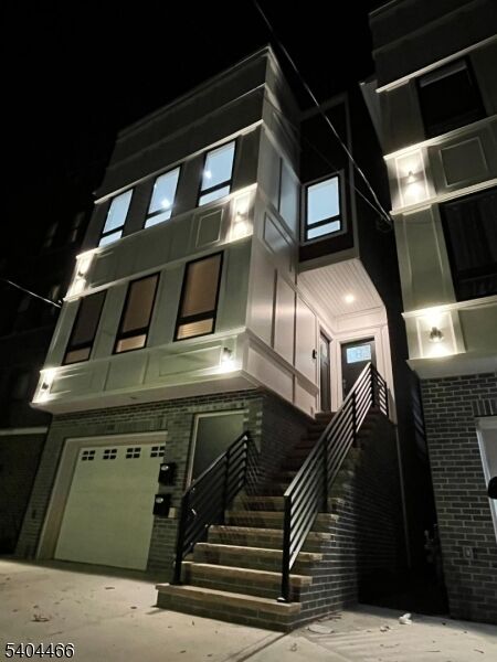 Property Photo:  121 Osborne Ter  NJ 07108 