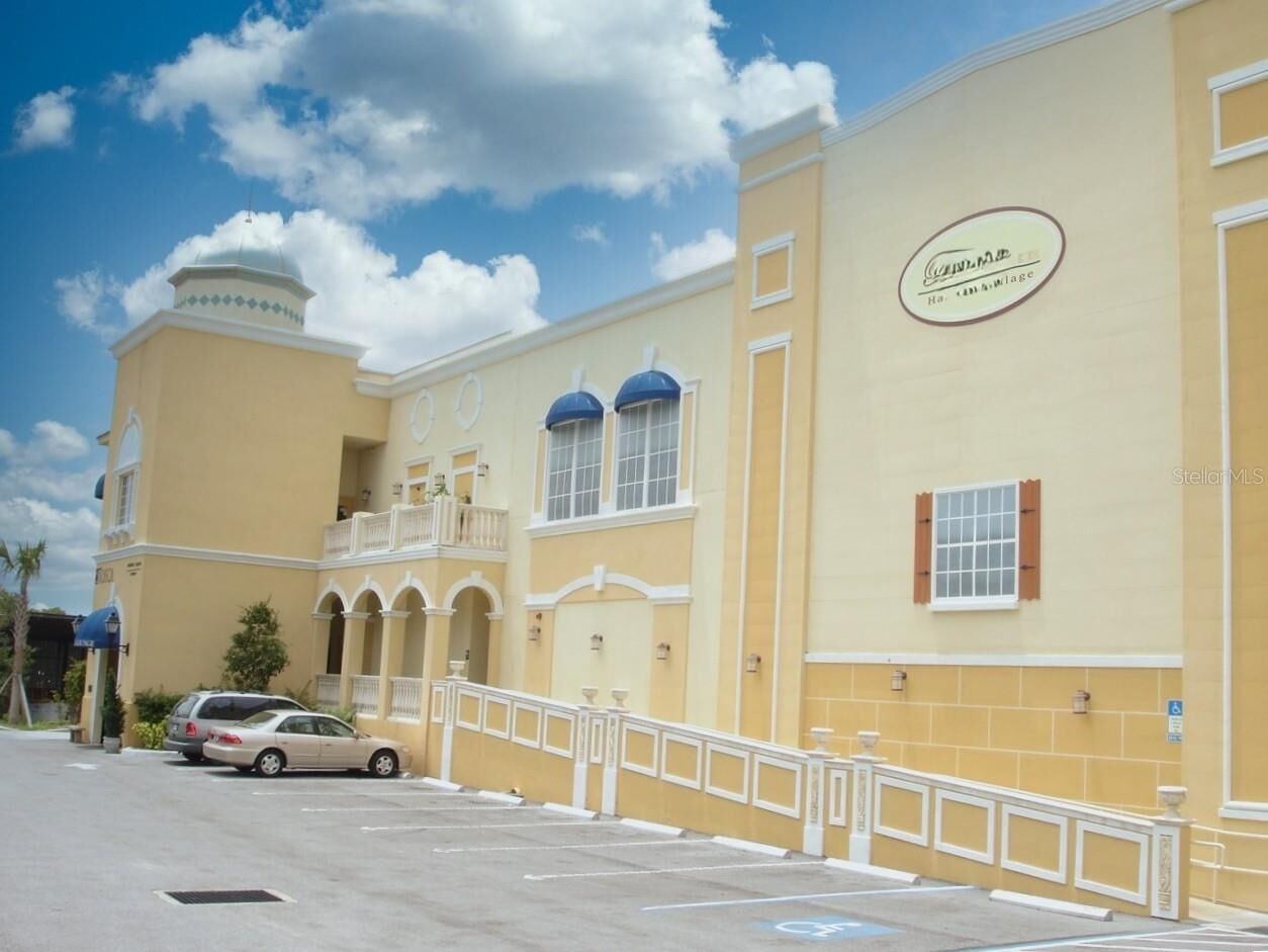 Property Photo:  570 Blackburn Point Road Lng42  FL 34229 
