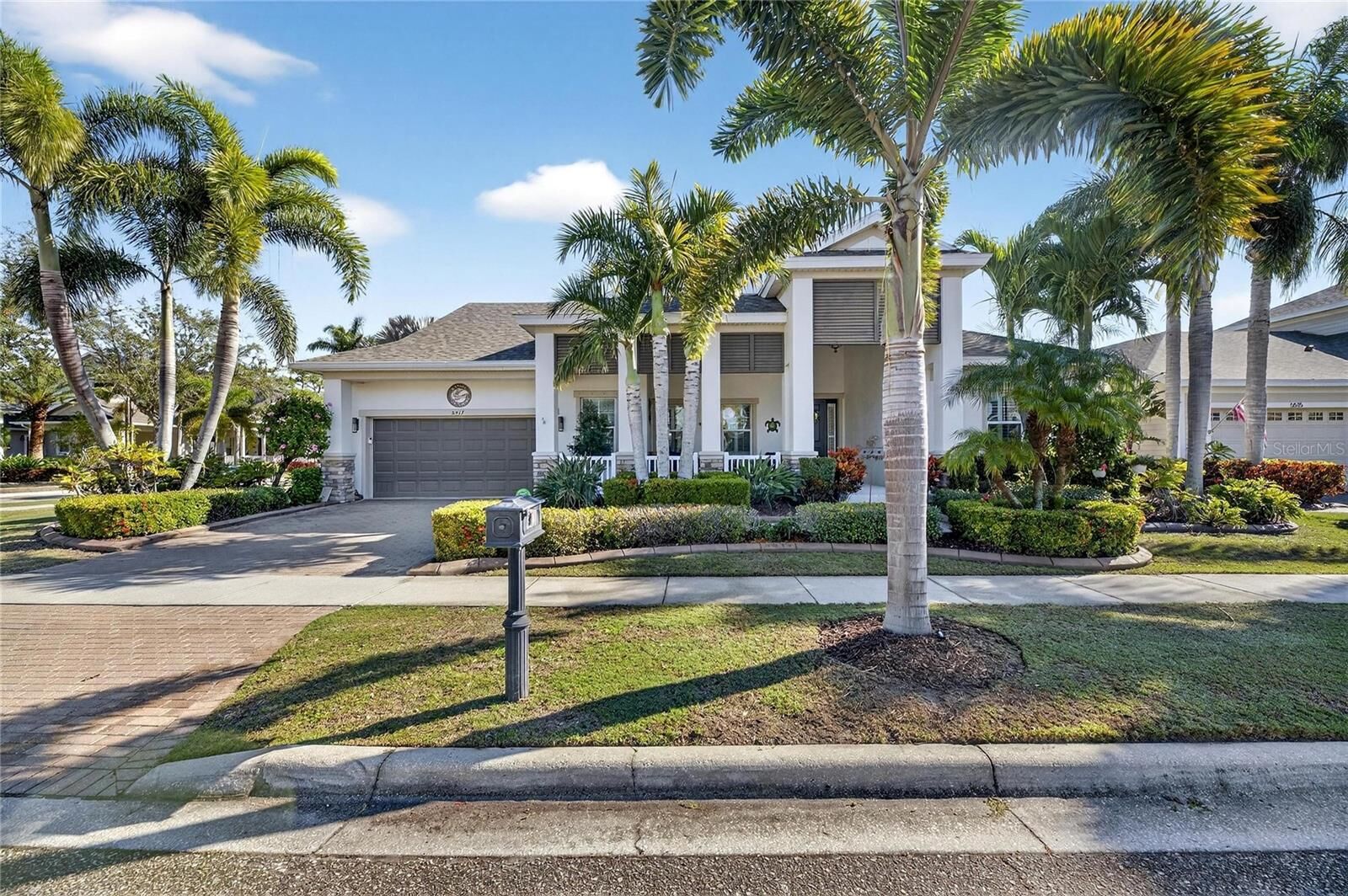 Property Photo: 5517 Merritt Island Drive FL 33572