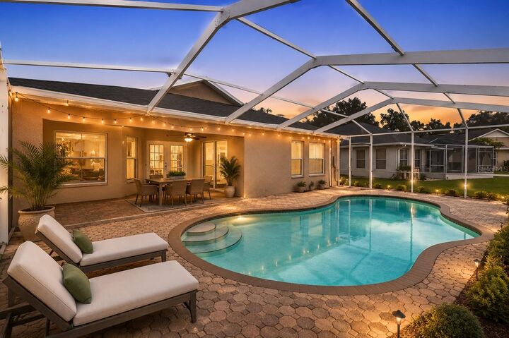 Property Photo:  19519 Morden Blush Drive  FL 33558 