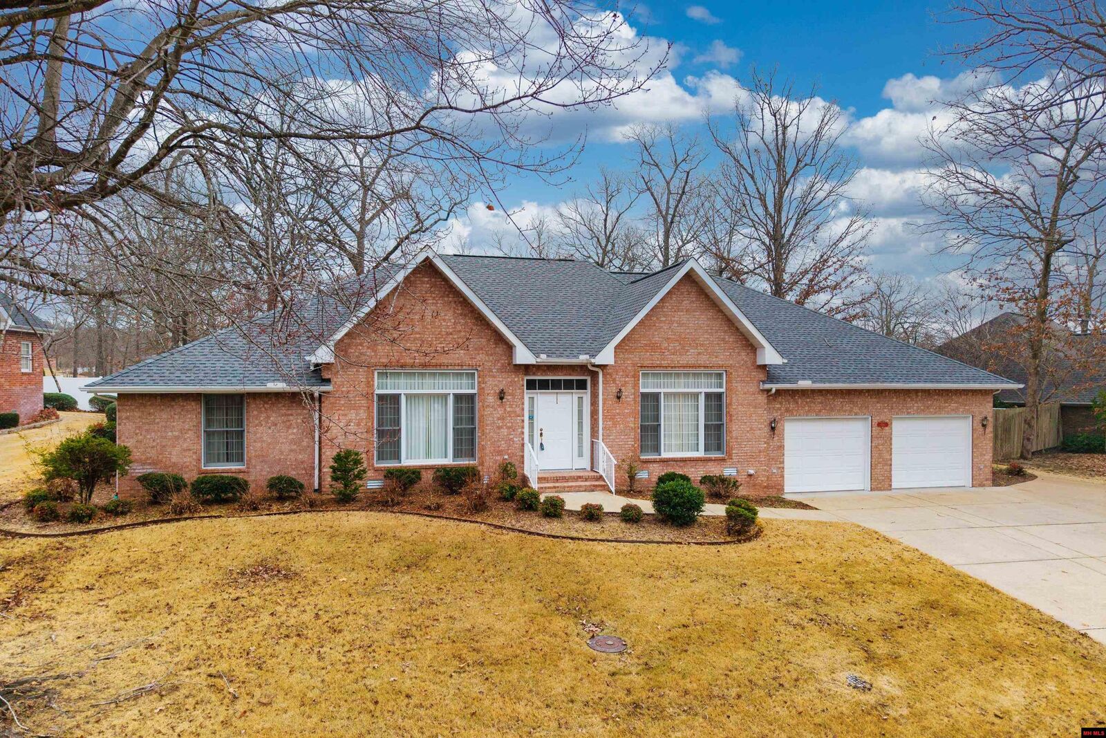 Property Photo:  616 Leatherwood Drive  AR 72653 