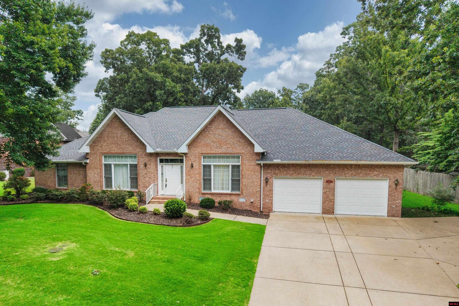 Property Photo:  616 Leatherwood Drive  AR 72653 