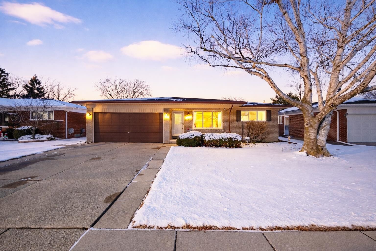 Property Photo:  14515 Ivanhoe Drive  MI 48088 