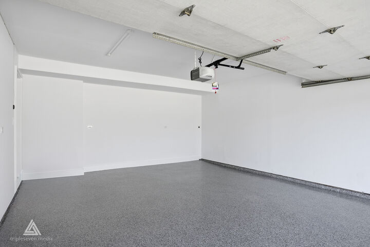 Property Photo:  904 Hillview Drive  IL 60439 