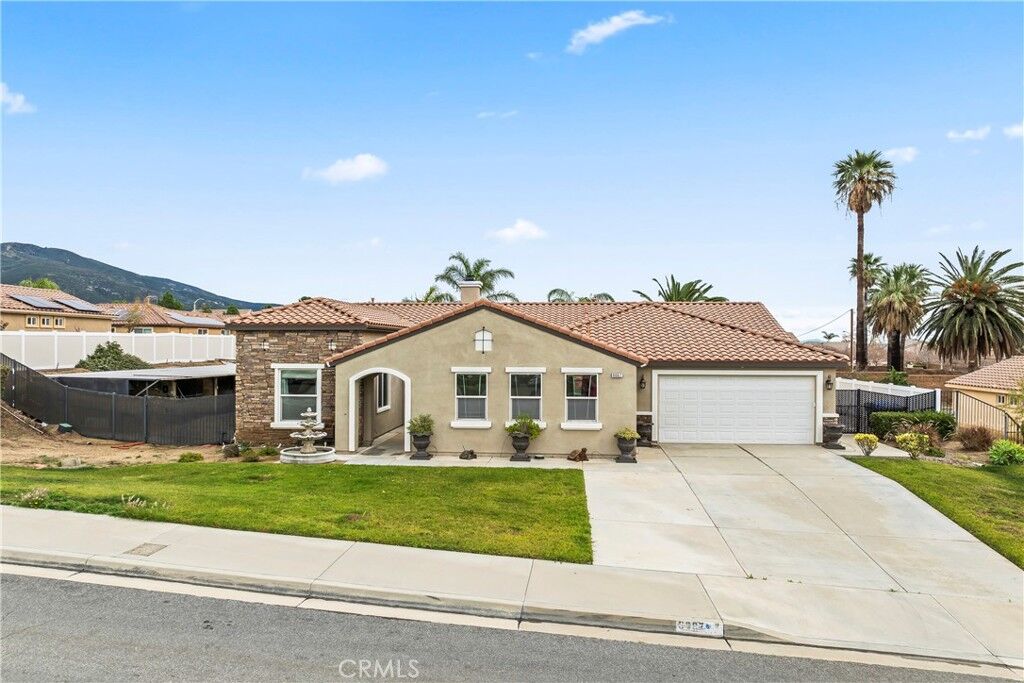 Property Photo:  6667 N Ashlynn  CA 92407 