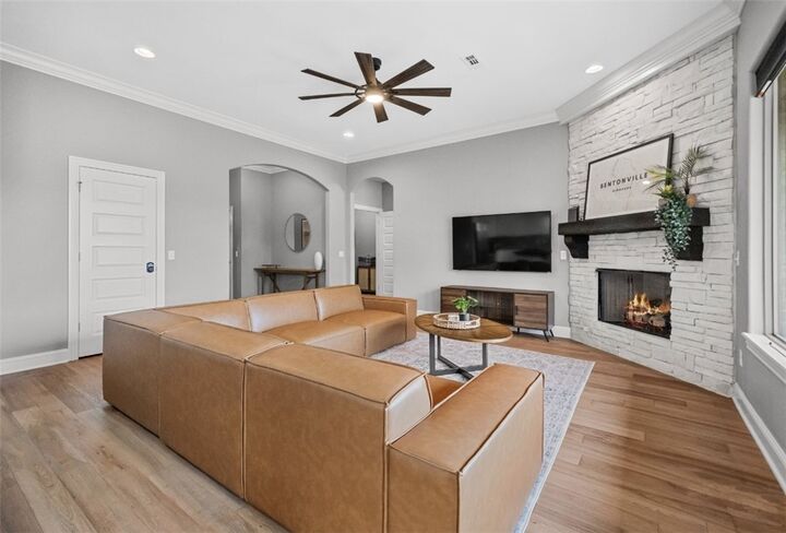 Property Photo:  3407 SW Mistletoe Avenue  AR 72713 