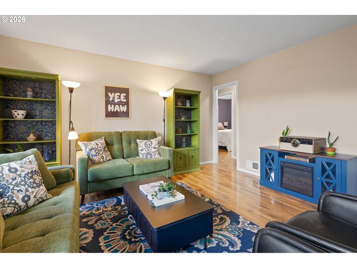 Property Photo:  14308 SE Rupert Dr SE  OR 97267 