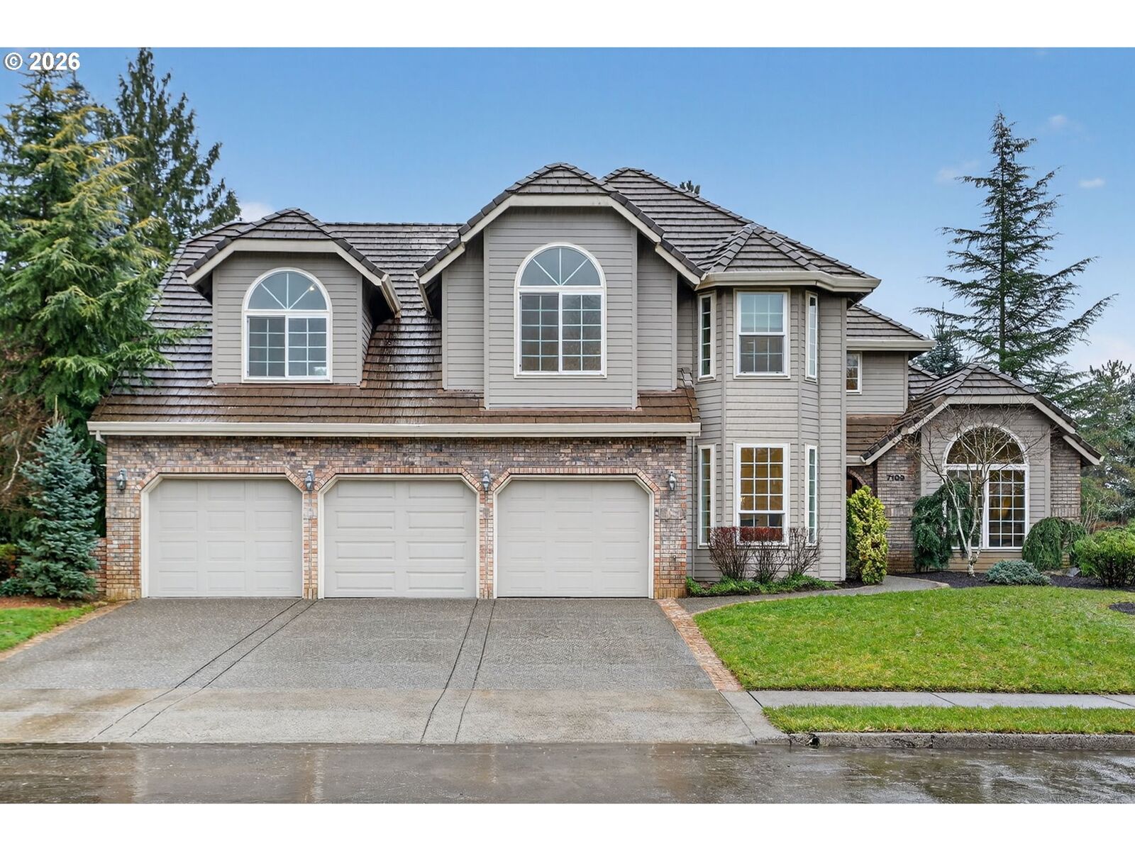 Property Photo: 7109 NE 83rd Ave WA 98662