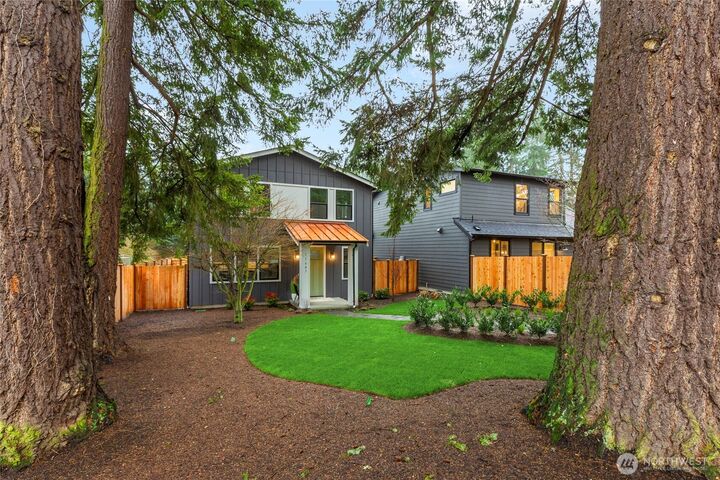 Property Photo:  11607 NE 112th Street 2  WA 98033 