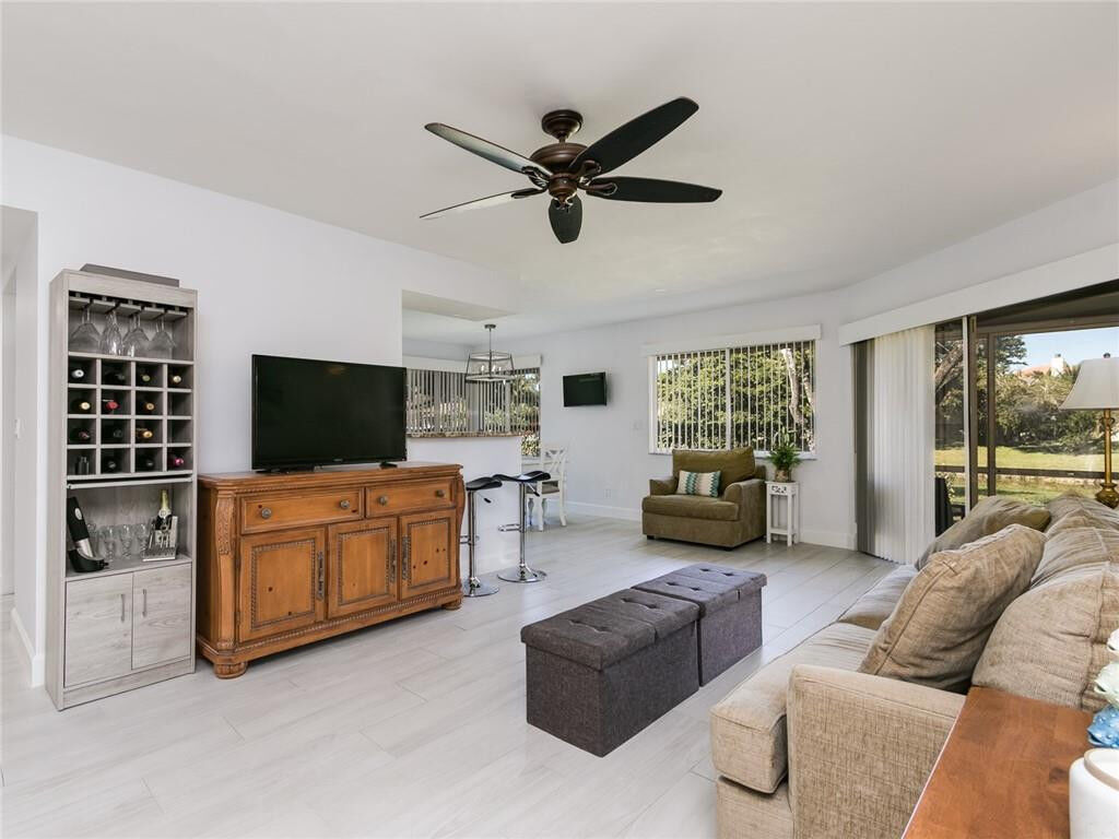 Property Photo:  9251 NW 9th Place 9251  FL 33324 