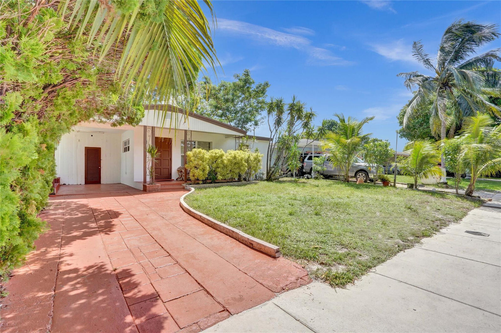 Property Photo: 5324 NW 1st Avenue FL 33309