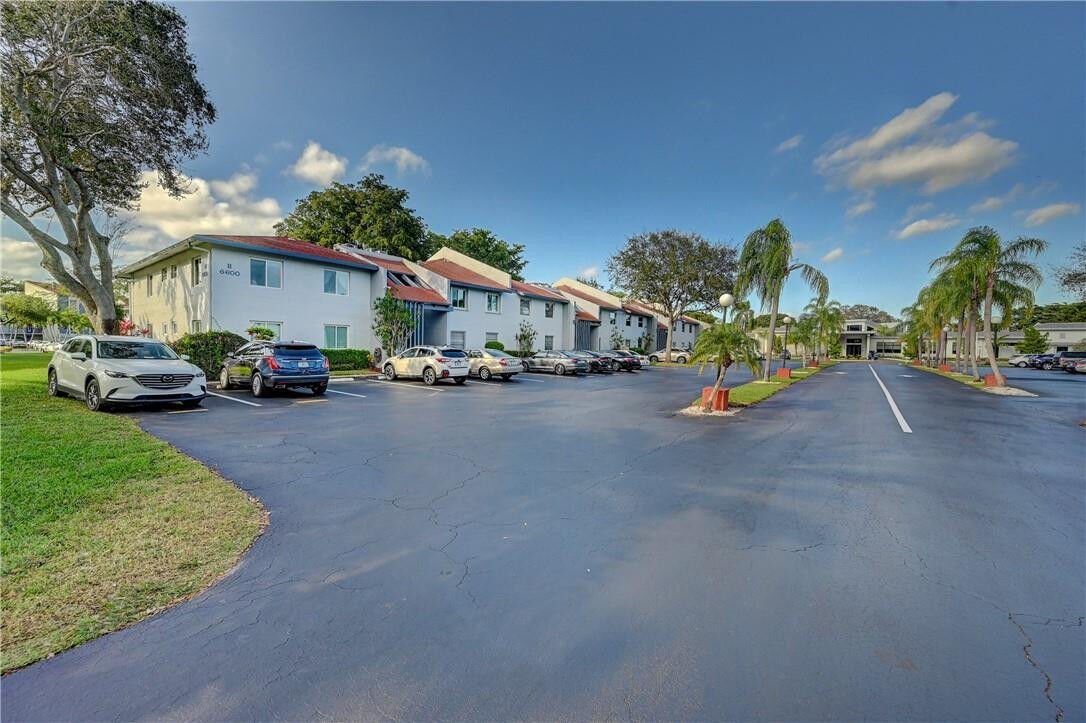 Property Photo:  6600 S Oriole Boulevard 106  FL 33446 