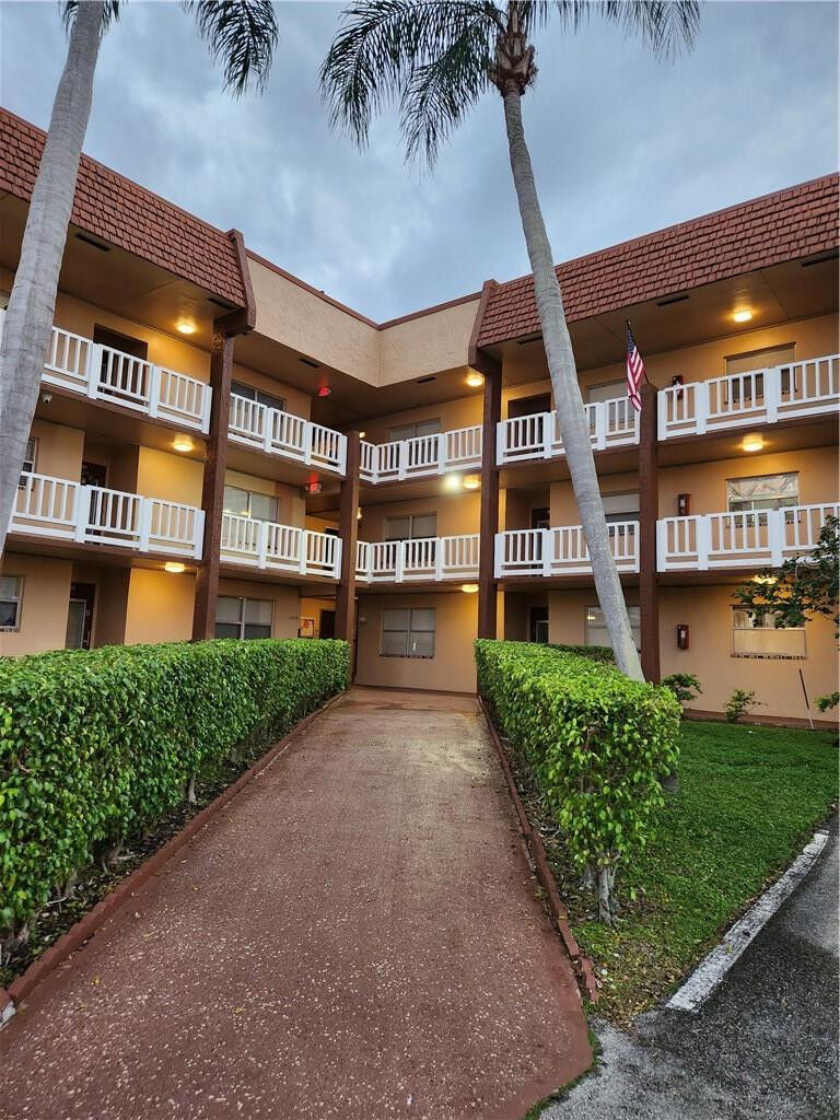 Property Photo:  9300 Sunrise Lakes Boulevard 303  FL 33322 