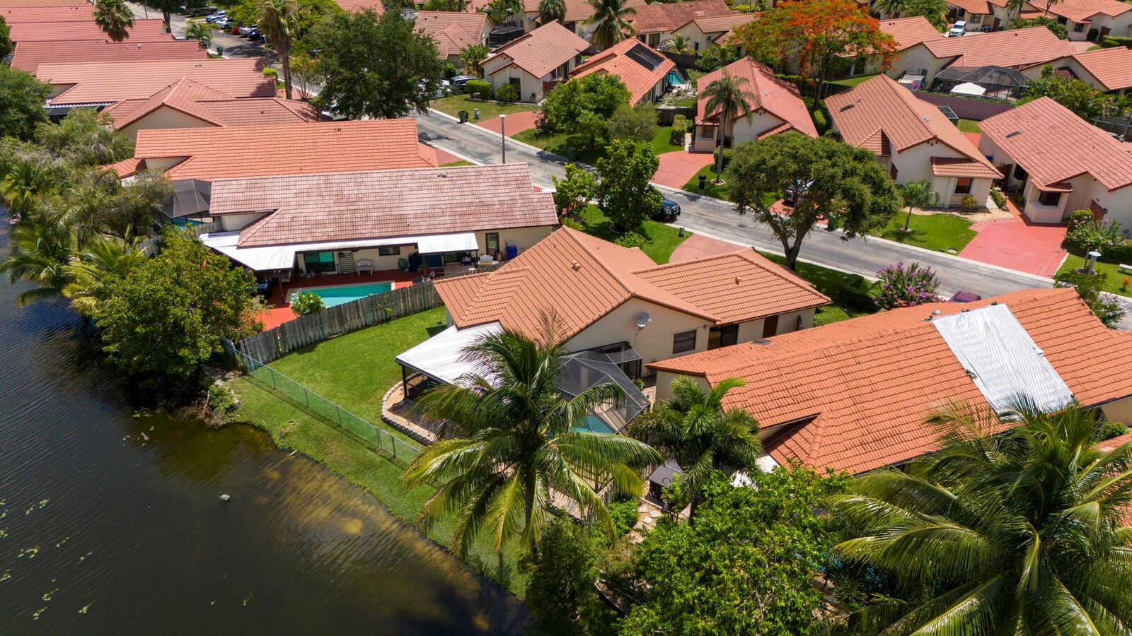 Property Photo:  720 SW 113th Terrace  FL 33025 