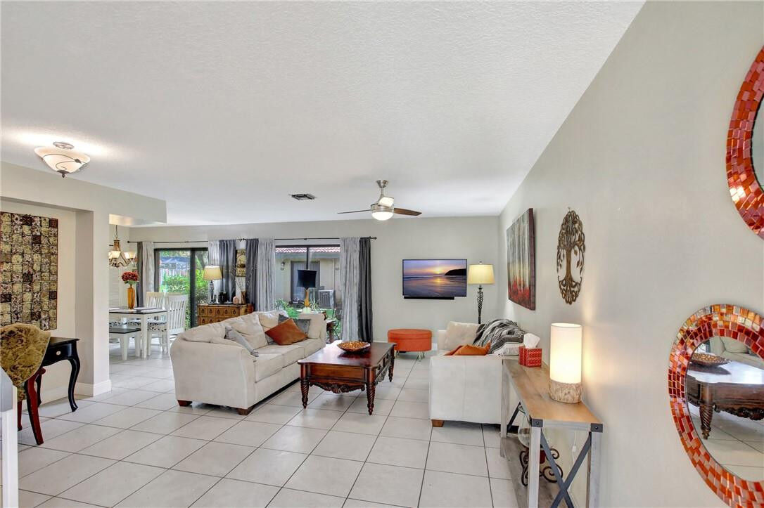 Property Photo:  9299 W Sunrise Boulevard 9299  FL 33322 