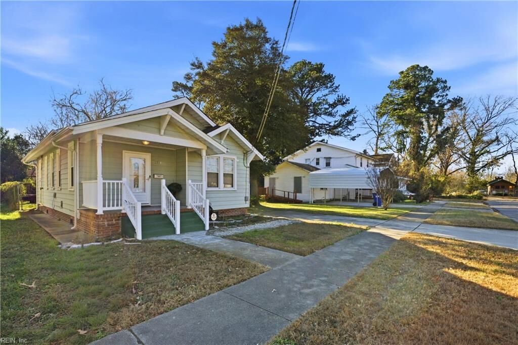 Property Photo:  2717 Victoria Ave  VA 23504 
