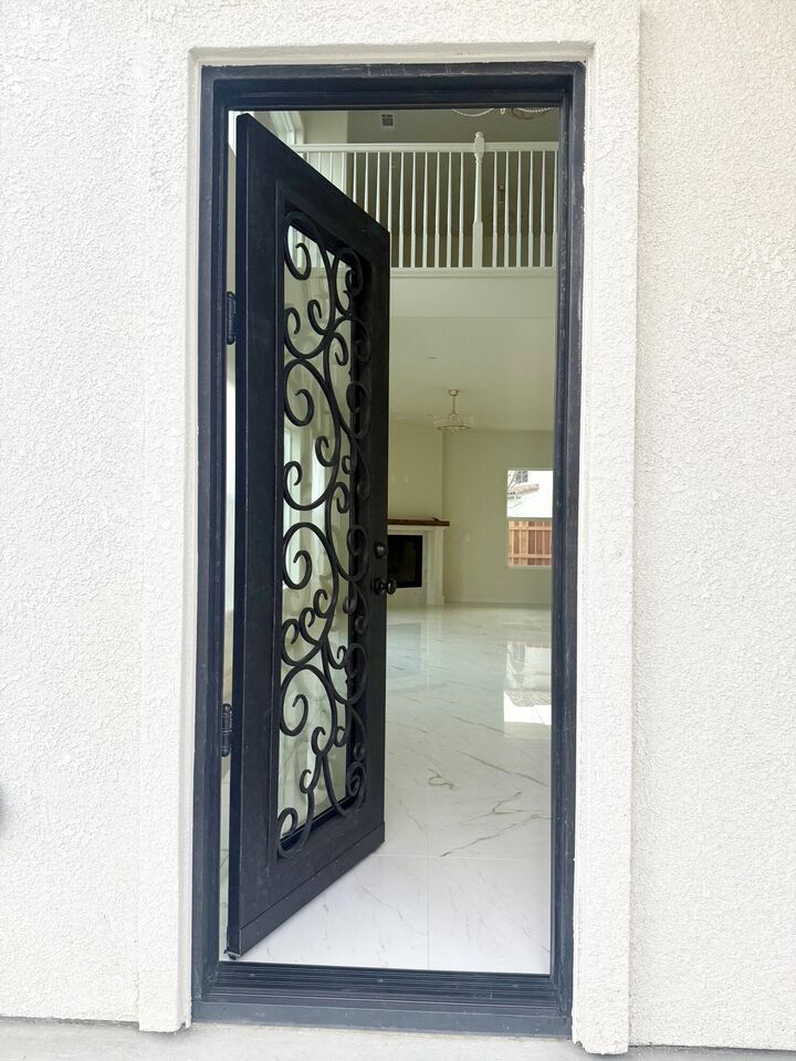 Property Photo:  169 Lake Drive  CA 93245 