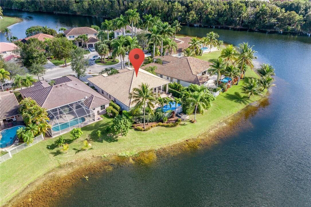 Property Photo:  706 Verona Court  FL 33326 