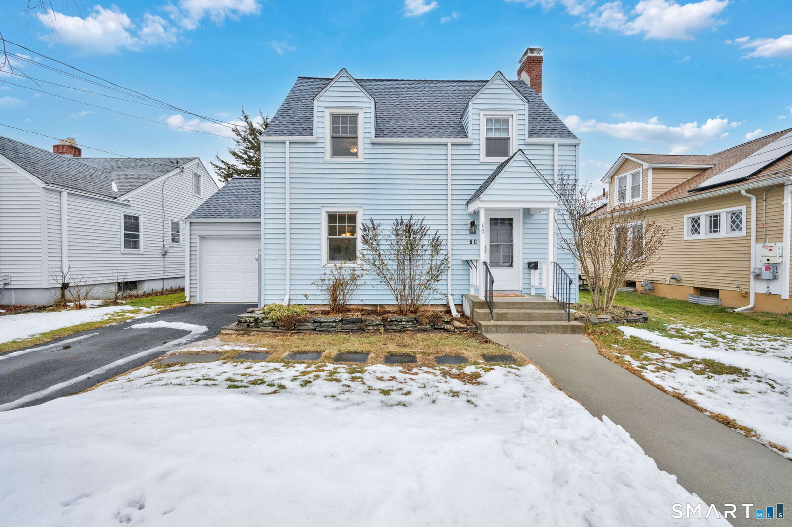 Property Photo:  60 Tredeau Street  CT 06114 