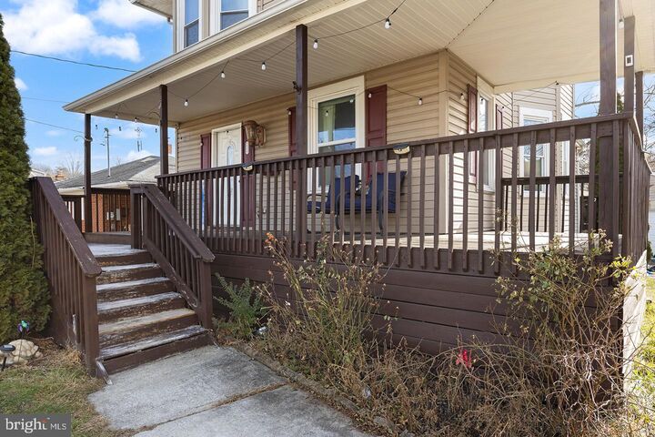 Property Photo:  224 E Lafayette Avenue  NJ 08049 