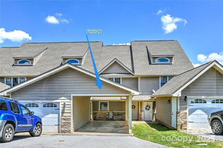 Property Photo:  29 Rotunda Circle  NC 28806 