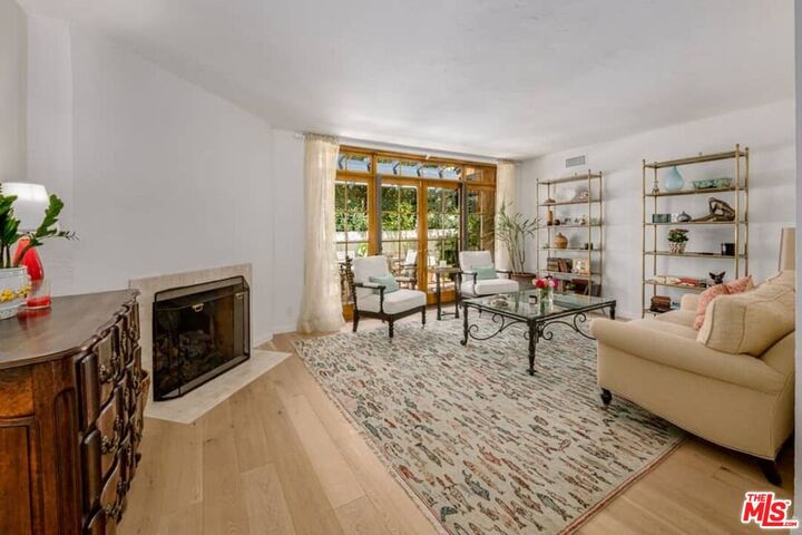Property Photo:  3266 Mandeville Canyon Rd  CA 90049 