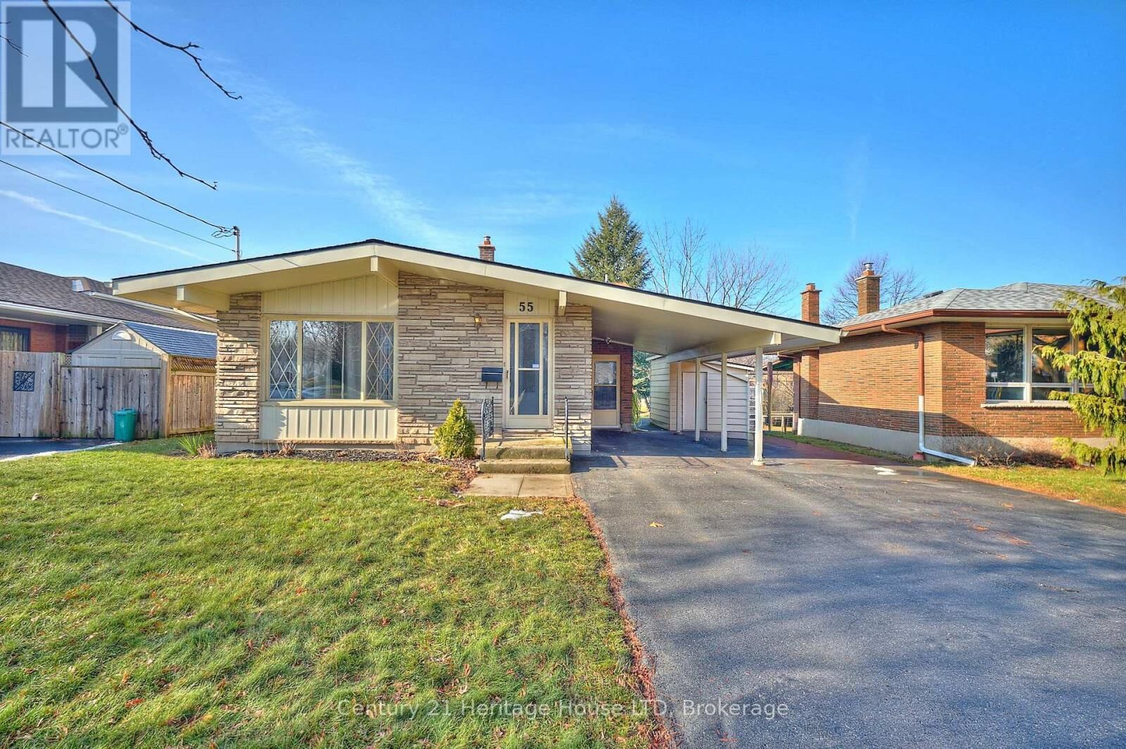 Property Photo:  55 Windward Street  ON L2M 4B9 