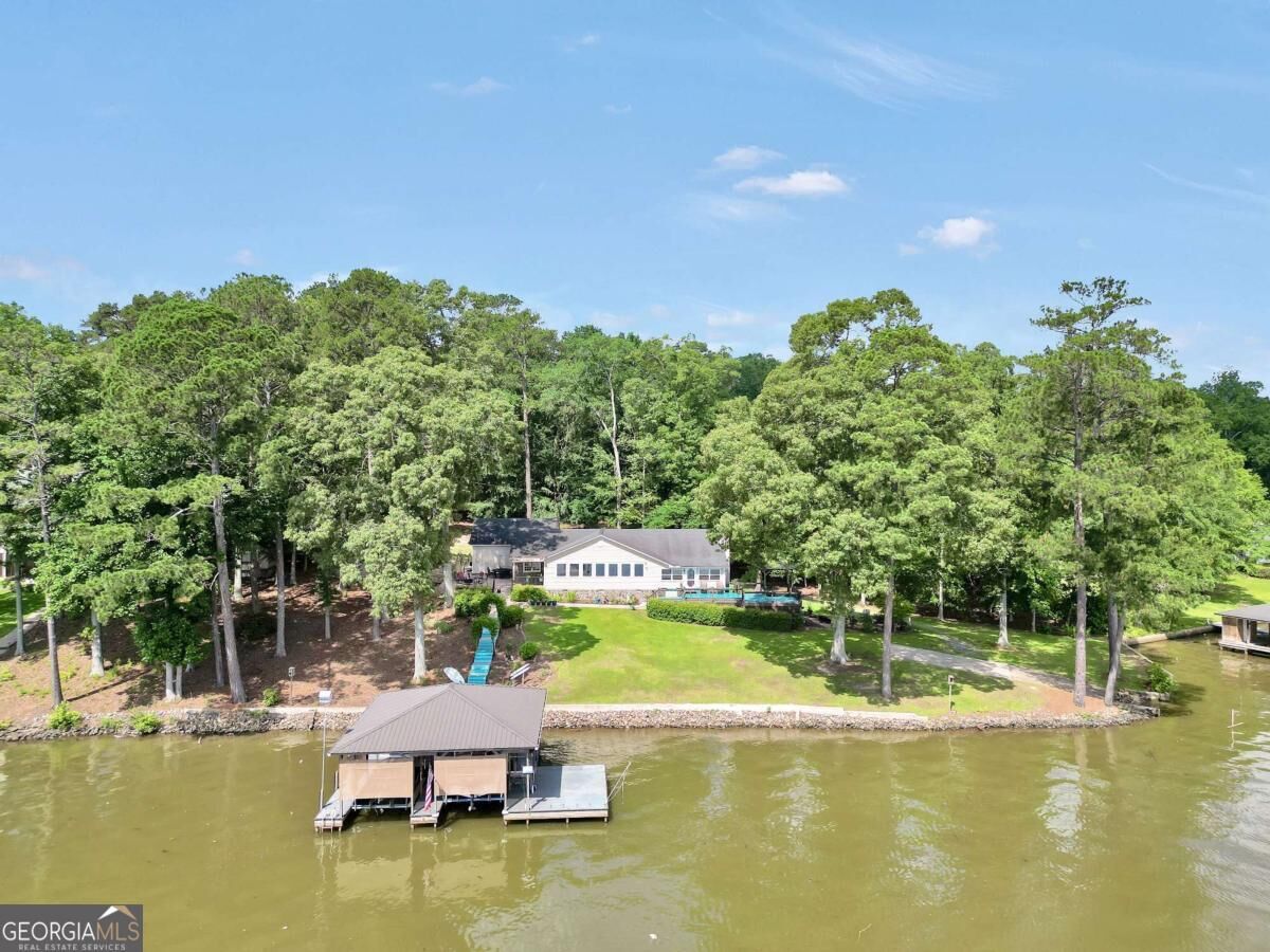 Property Photo: 172 B Hummingbird Lane GA 30233