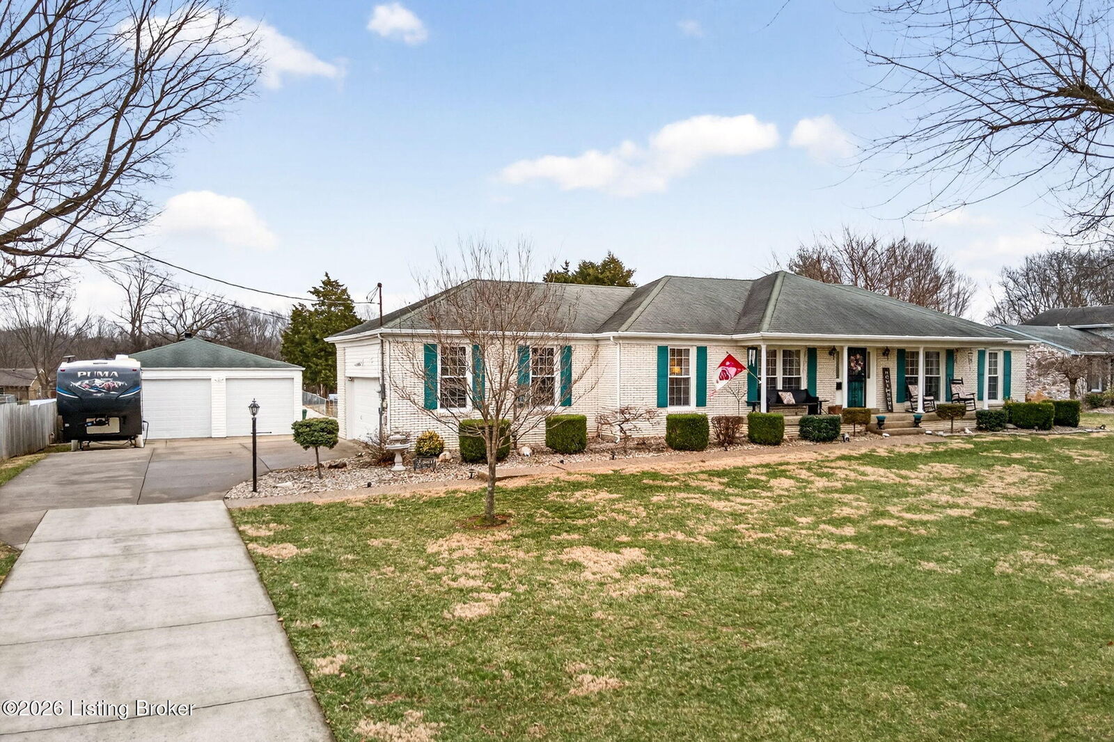 Property Photo:  4809 Fox Chase Dr  KY 40165 