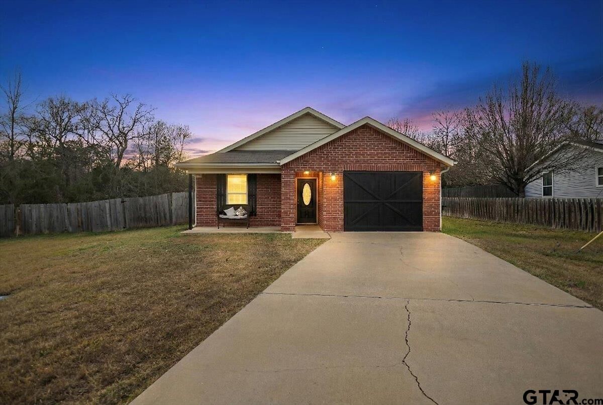 Property Photo:  12501 Darrin Blvd  TX 75771 