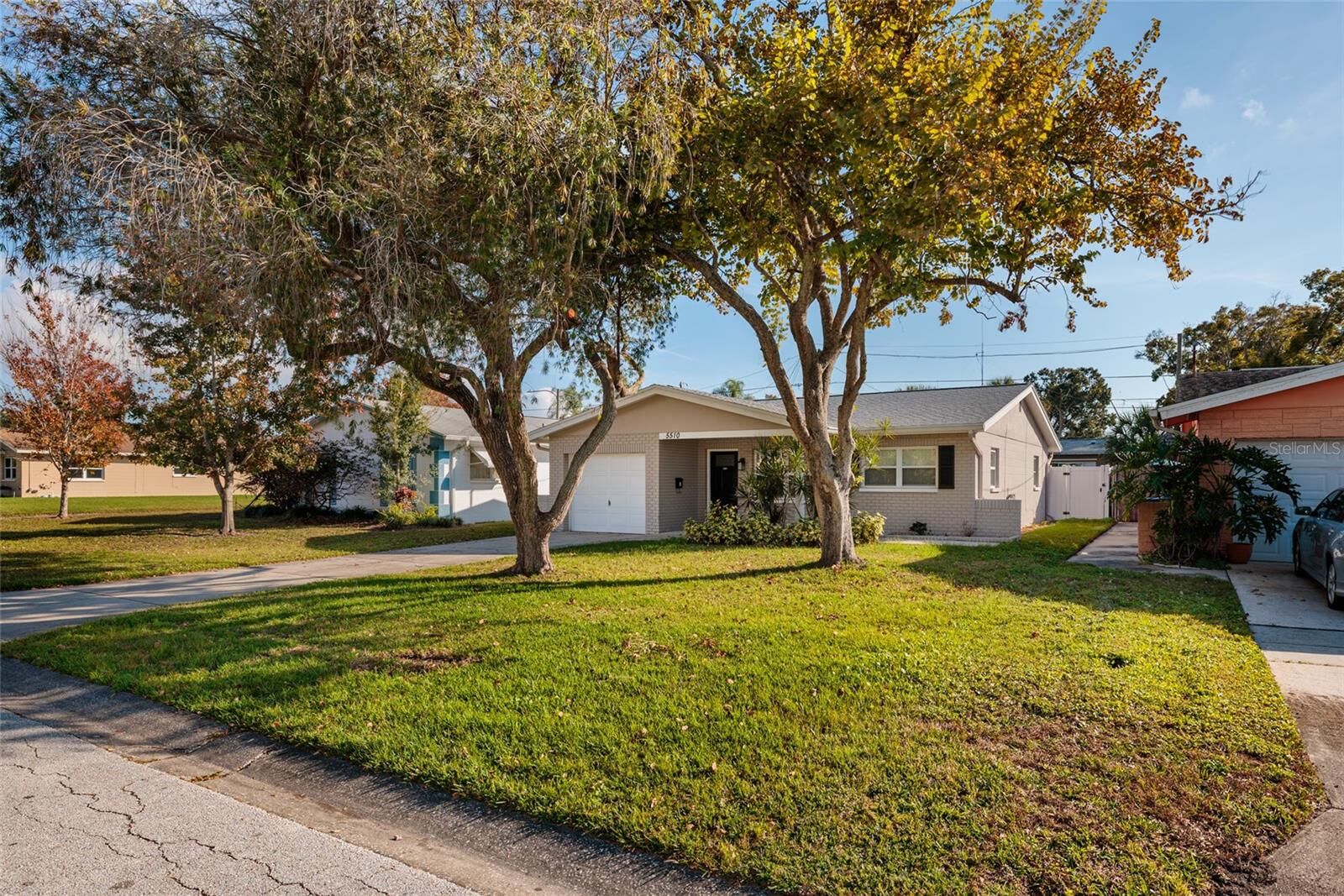 Property Photo: 5510 21st Avenue N FL 33710