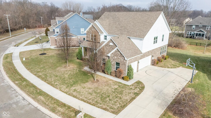 Property Photo:  1065 Coral Springs Drive  IN 46034 