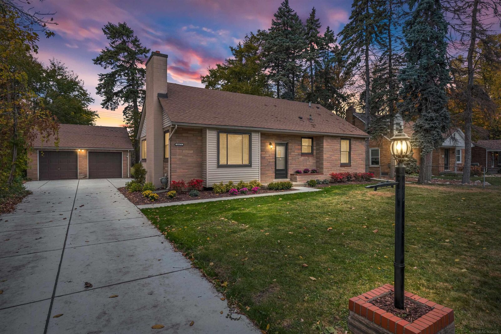 Property Photo:  30675 Tennessee Street  MI 48066 