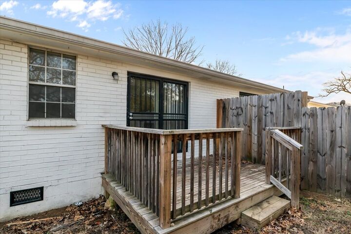 Property Photo:  709 Eric Dr  TN 37207 