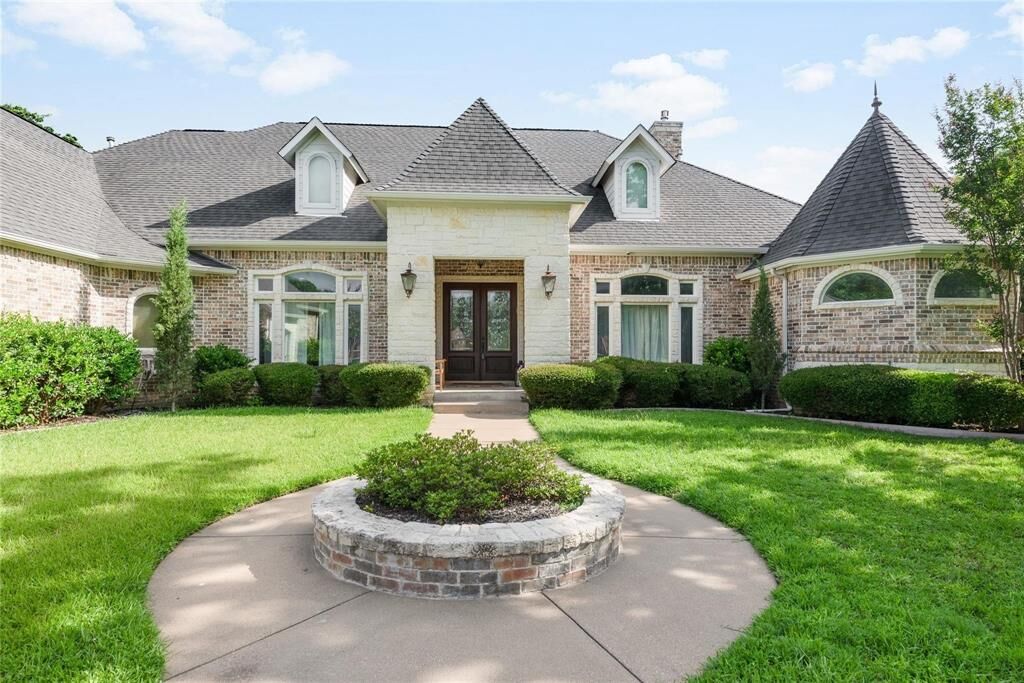 Property Photo:  6204 Toscana Circle  TX 76140 