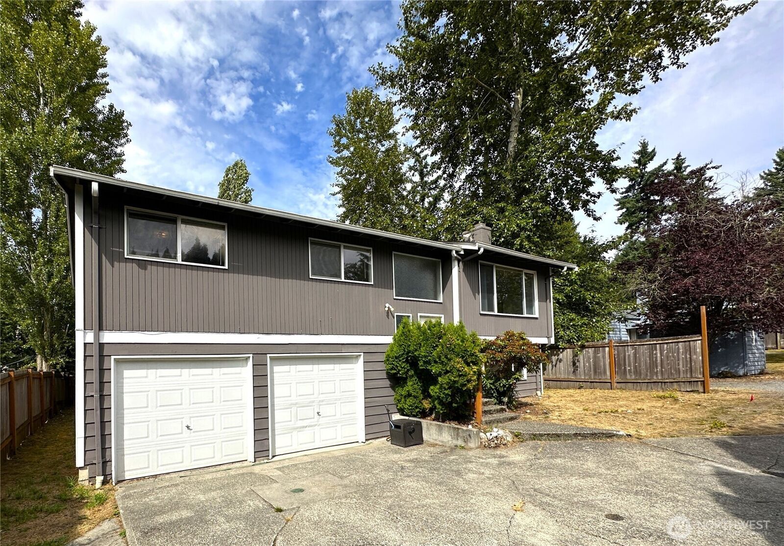 Property Photo:  13051  37th Avenue NE  WA 98125 