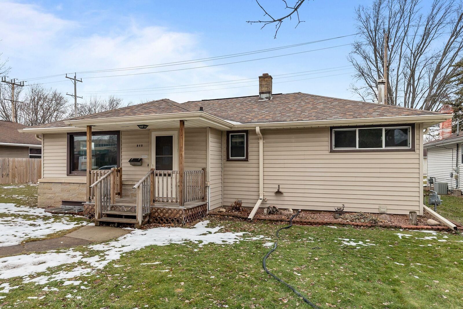 Property Photo:  848 E Glendale Avenue  WI 54911 