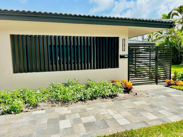 Property Photo:  2175 NE 51st Court A  FL 33308 