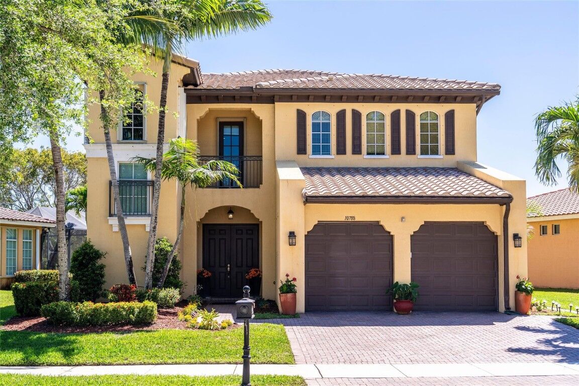 Property Photo:  10788 NW 83rd Court  FL 33076 