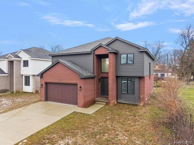 Property Photo: 2921 Walsh Drive MI 48309