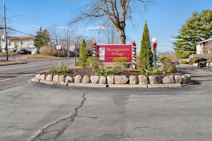 Property Photo:  400 Narragansett Parkway Sc-7  RI 02888 