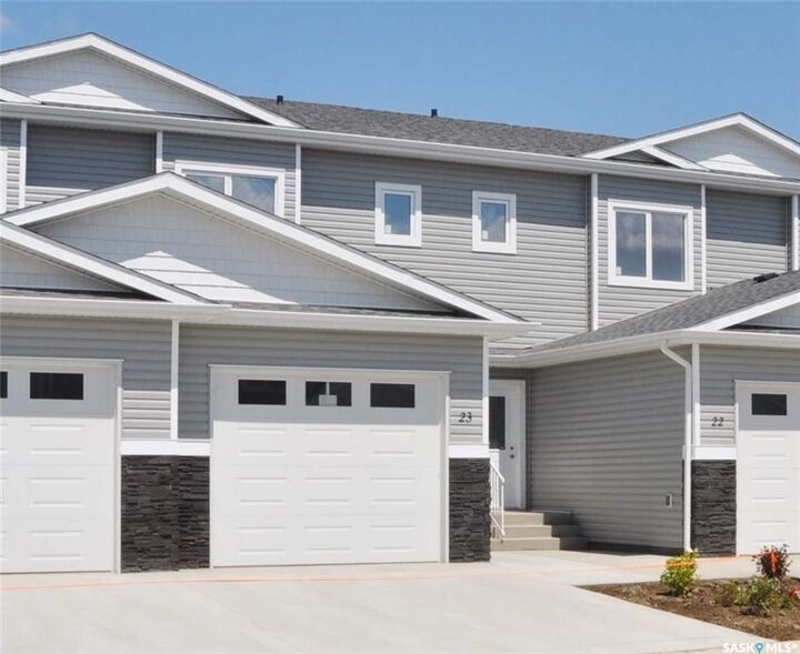 10 Clark Drive 21 — photo 1