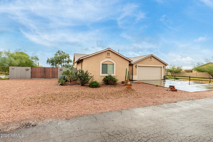 Property Photo:  10393 E Fortuna Avenue  AZ 85118 